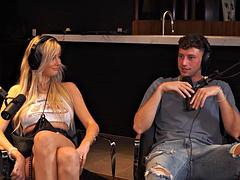 Carly Lawrence and Joey Joys Double Penetration Date