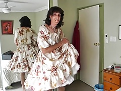 CROSSDRESSER MICHELLE PLAYING IN FLORAL FROCK
